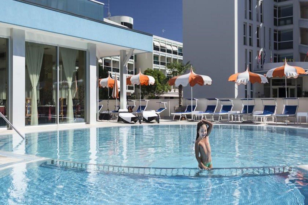 Hotel Parigi Bibione Exterior foto